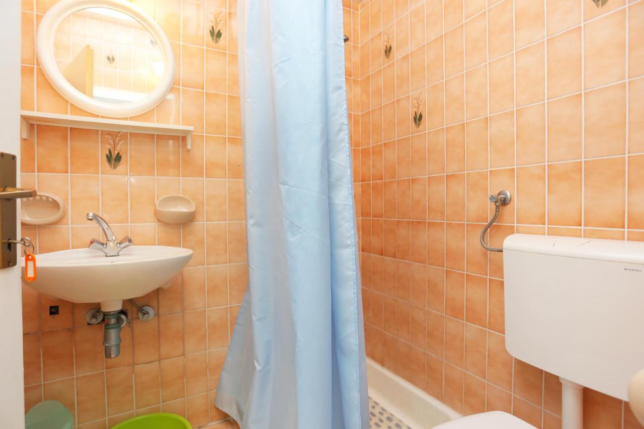 Apartments And Rooms With Parking Space Tucepi, Makarska - 5263 Exterior foto
