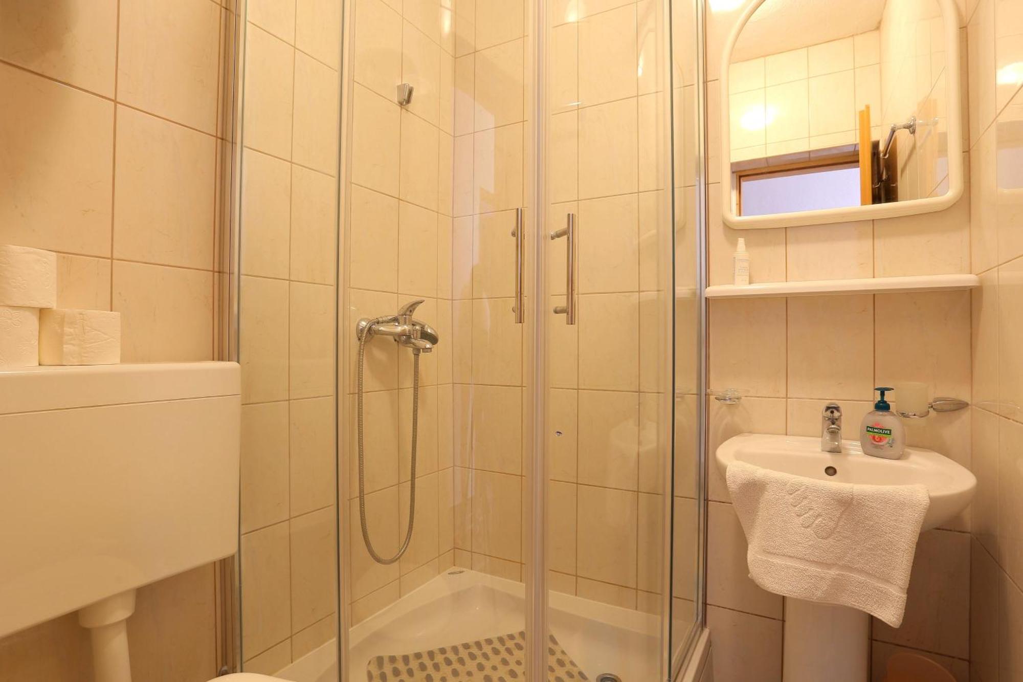 Apartments And Rooms With Parking Space Tucepi, Makarska - 5263 Exterior foto